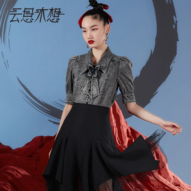 云思木想2023夏季新款可拆卸流苏蝴蝶结设计感牛仔衬衫10397