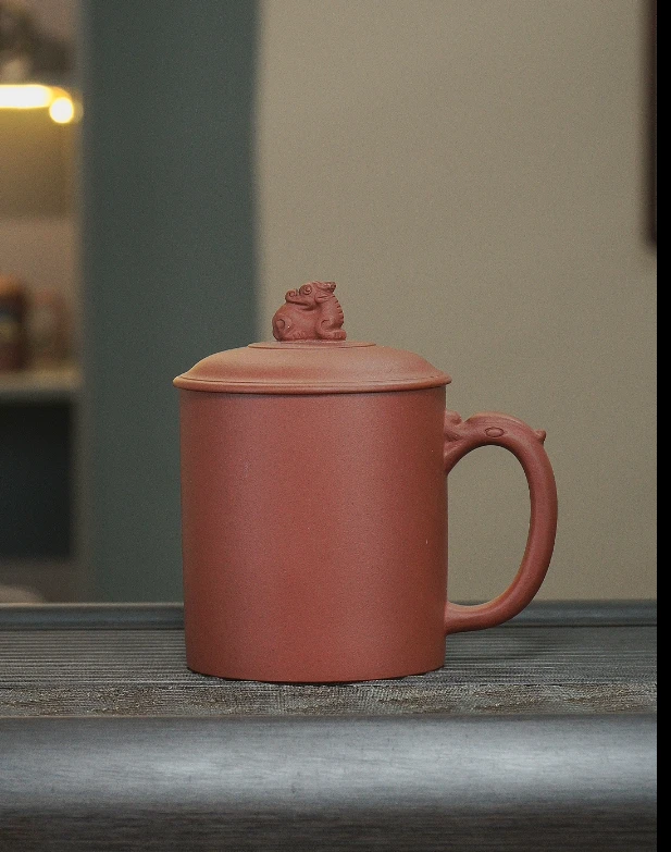 宜兴原矿紫砂盖杯红皮龙貔貅钮直筒盖杯带盖办公家用盖杯