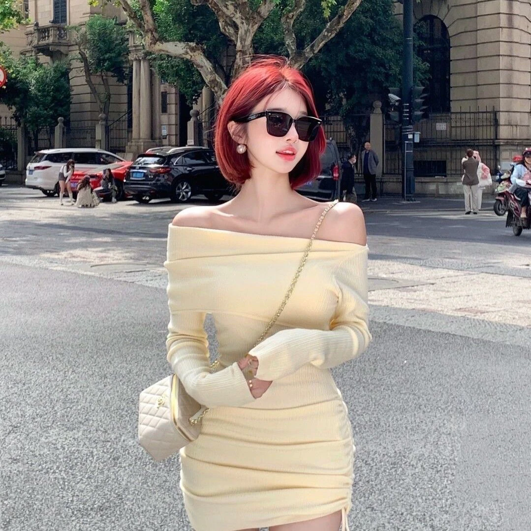 纯欲风辣妹一字肩抽绳连衣裙露肩秋冬御姐设计感紧身显瘦包臀短裙