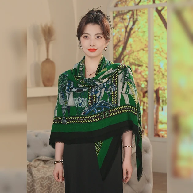 奢凌羊【盛装骏马】95*200康赛妮纯山羊绒春季保暖百搭披肩围巾