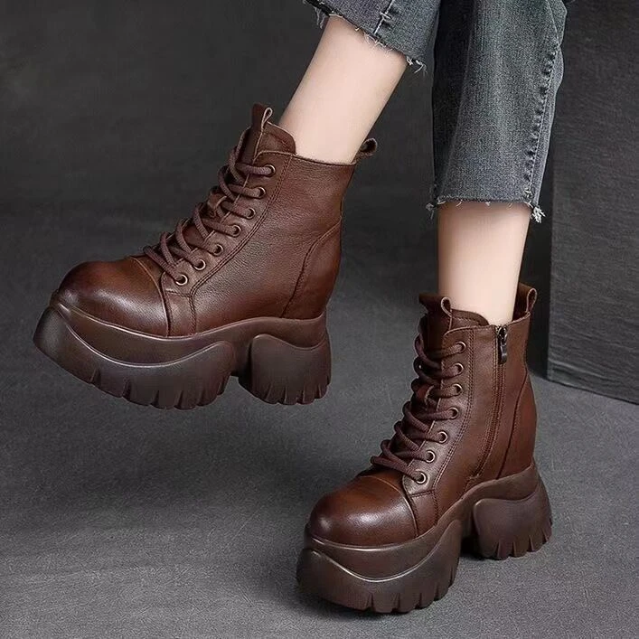 2024复古休闲短靴厚底中高跟时装靴英伦风马丁靴秋冬新款！！！！