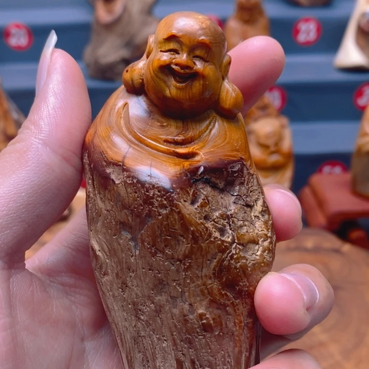 柏木(崖柏)妄****?太行崖柏弥勒