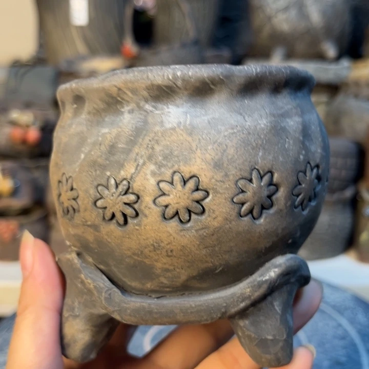 红陶20CM以下一个