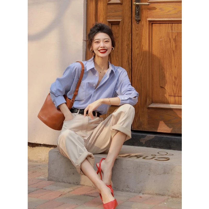 【ZHOU-Z】蓝色条纹衬衫女春秋款设计感小众别致长袖高级感气质上衣