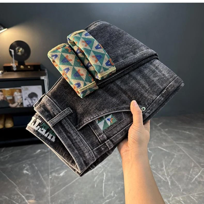 早秋薄款男士潮流牛仔裤轻奢潮流时印花弹力男士百搭牛仔直筒时尚