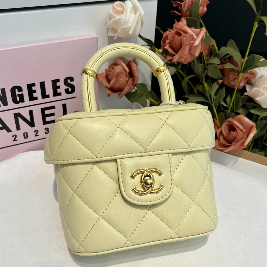 99新 Chanel/香奈儿 23S小鸡黄手柄化妆盒 时尚百搭斜挎包单肩包