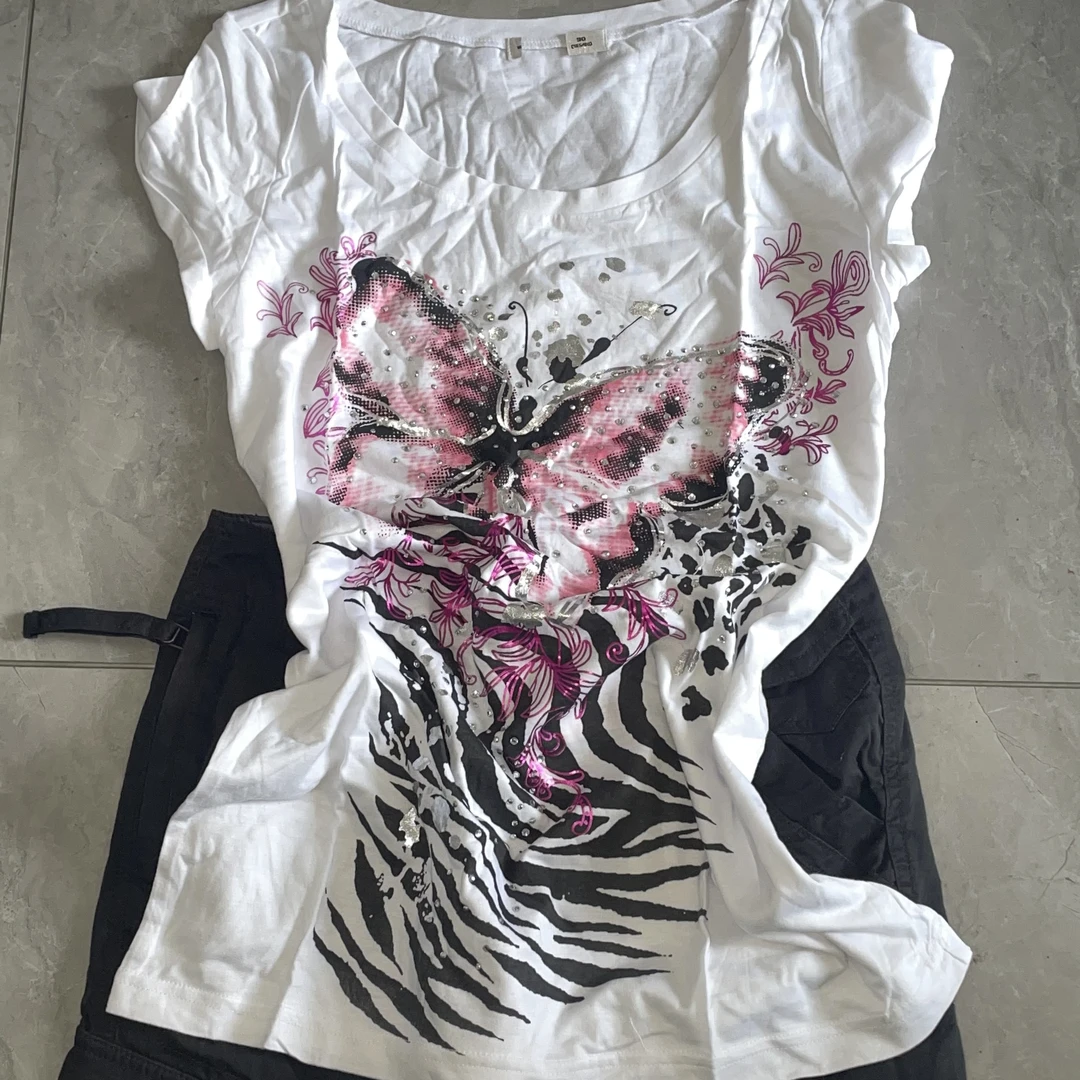 女装尾货 默认瑕疵不退换介意勿拍