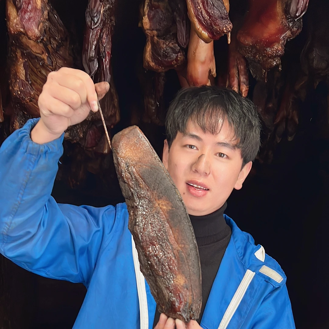 云南正宗农村土猪腊肉腊肠腊排骨1斤起包邮