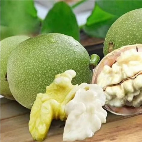 新疆阿克苏2025鲜核桃带青皮湿核桃新货阿克苏产地包邮