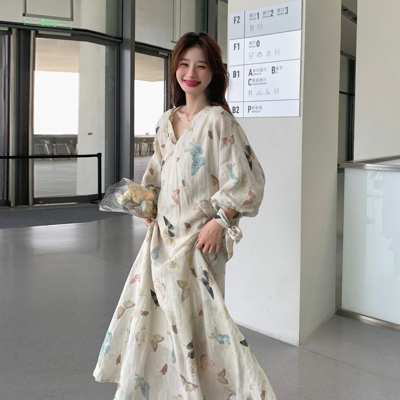 新中式国风蝴蝶印花连衣裙女早春新款温柔风宽松超好看仙女碎花裙