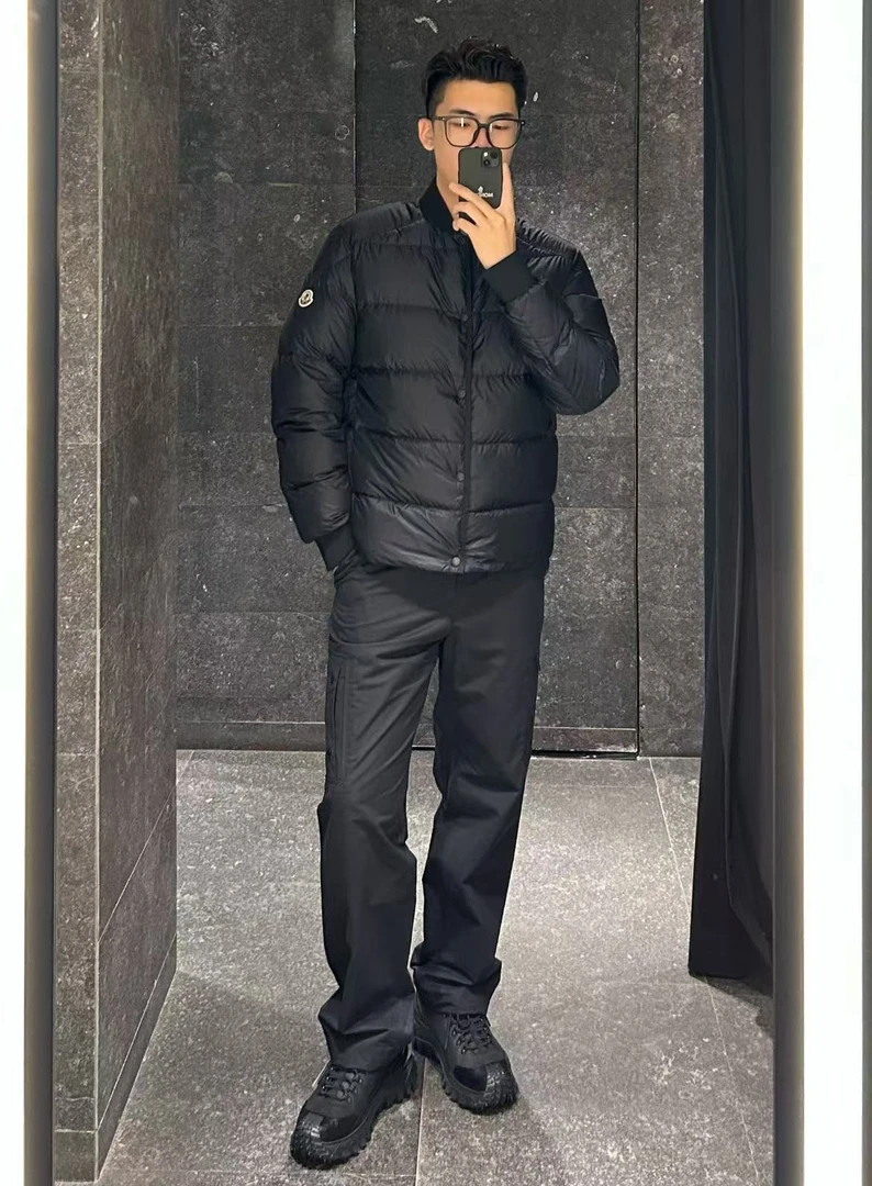 全新未使用 MONCLER 24秋冬 BAZENA 薄羽绒 外套1A00097