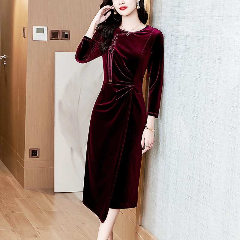 秋冬金丝绒连衣裙女长袖喜妈妈2025新款礼服高端洋气丝绒包臀裙子