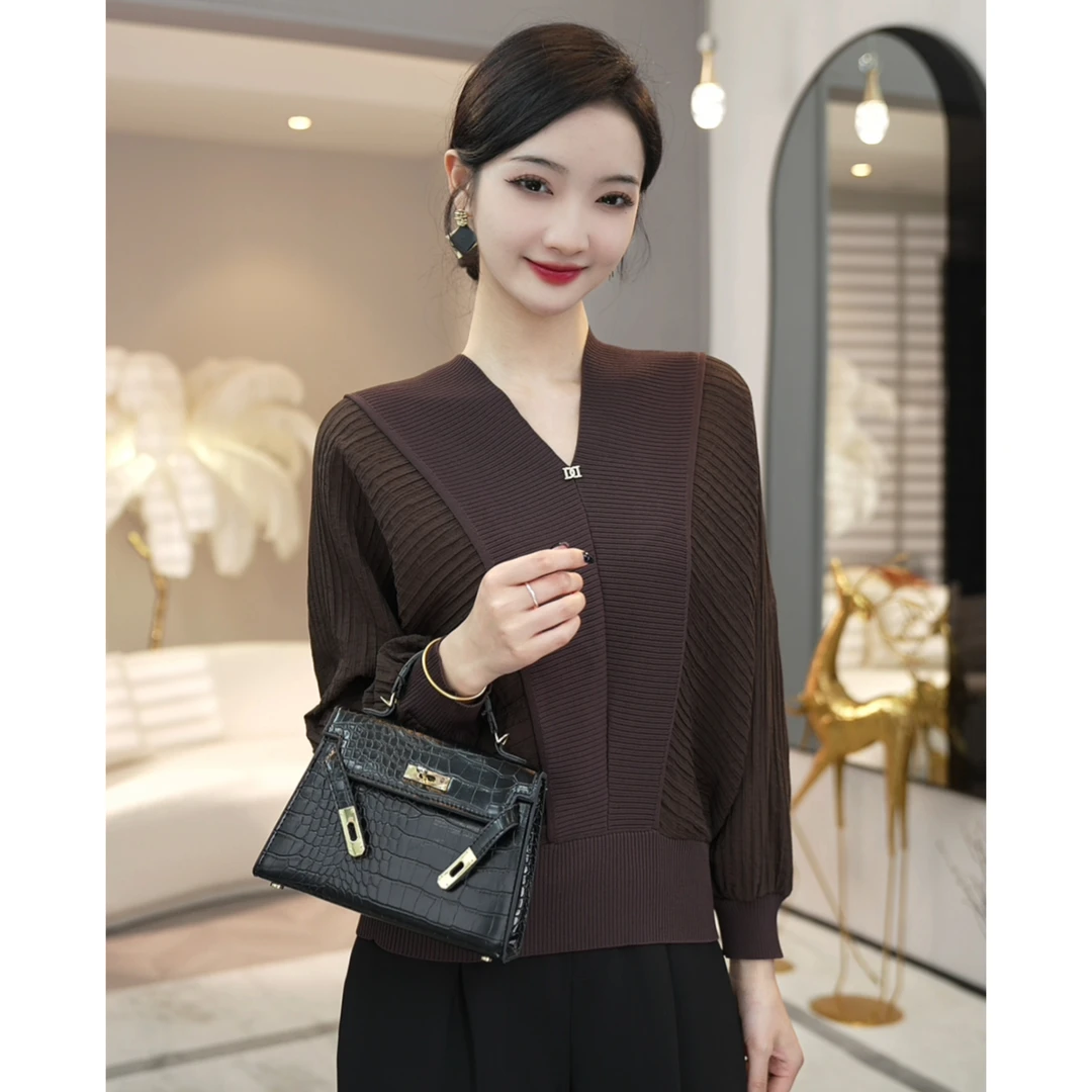 唐熹2025秋季新款【5731】百搭套头时尚深棕色曲珠冰麻针织小衫