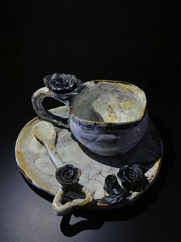 一杯歡喜「黑色魔法」艺术手捏陶瓷杯微瑕