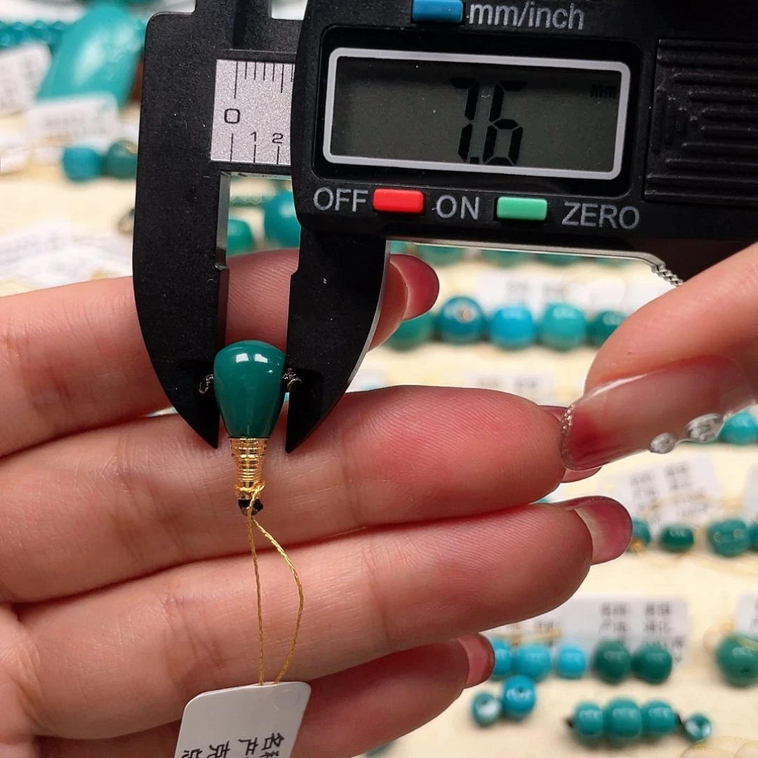 绿松石珠宝奇石18K金镶嵌