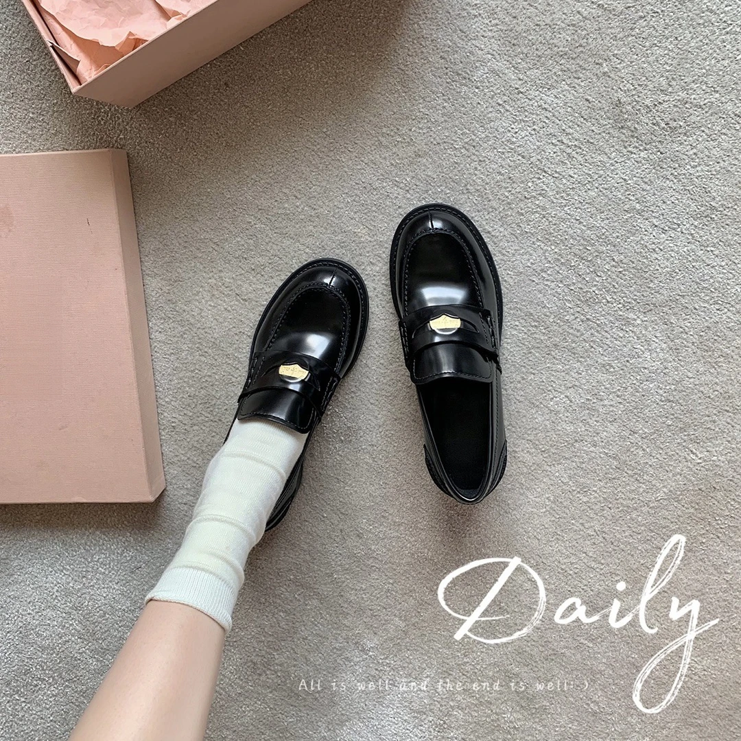 【葡萄家】张元英同款~阿miu金币粗跟懒人软底乐福鞋单鞋女款女款