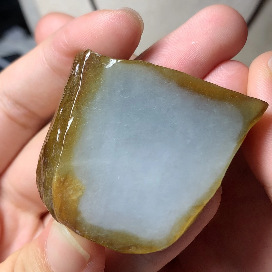 翡翠颈饰未镶嵌吊坠