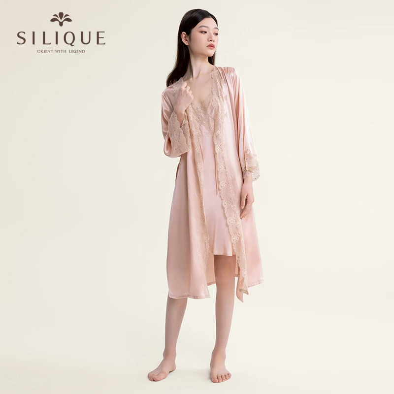 SILIQUE 丝丽性感蕾丝轻奢时尚气质中长款桑蚕丝睡袍 SQM1N2399