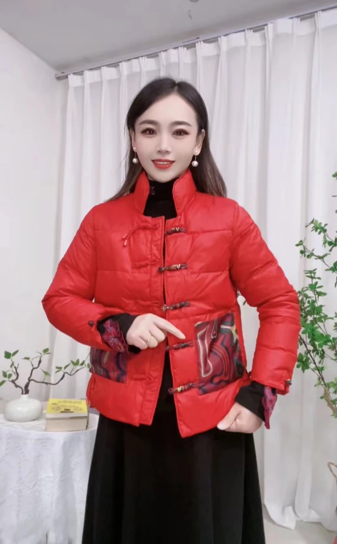 [现货] 清货!爆款!国风款短款白鸭绒羽绒服口袋翔云外套