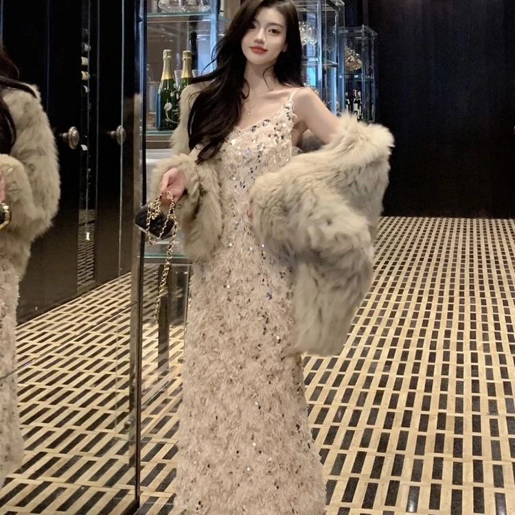 法式性感甜辣妹亮片吊带连衣裙女春秋季高级感年会礼服中长款裙子