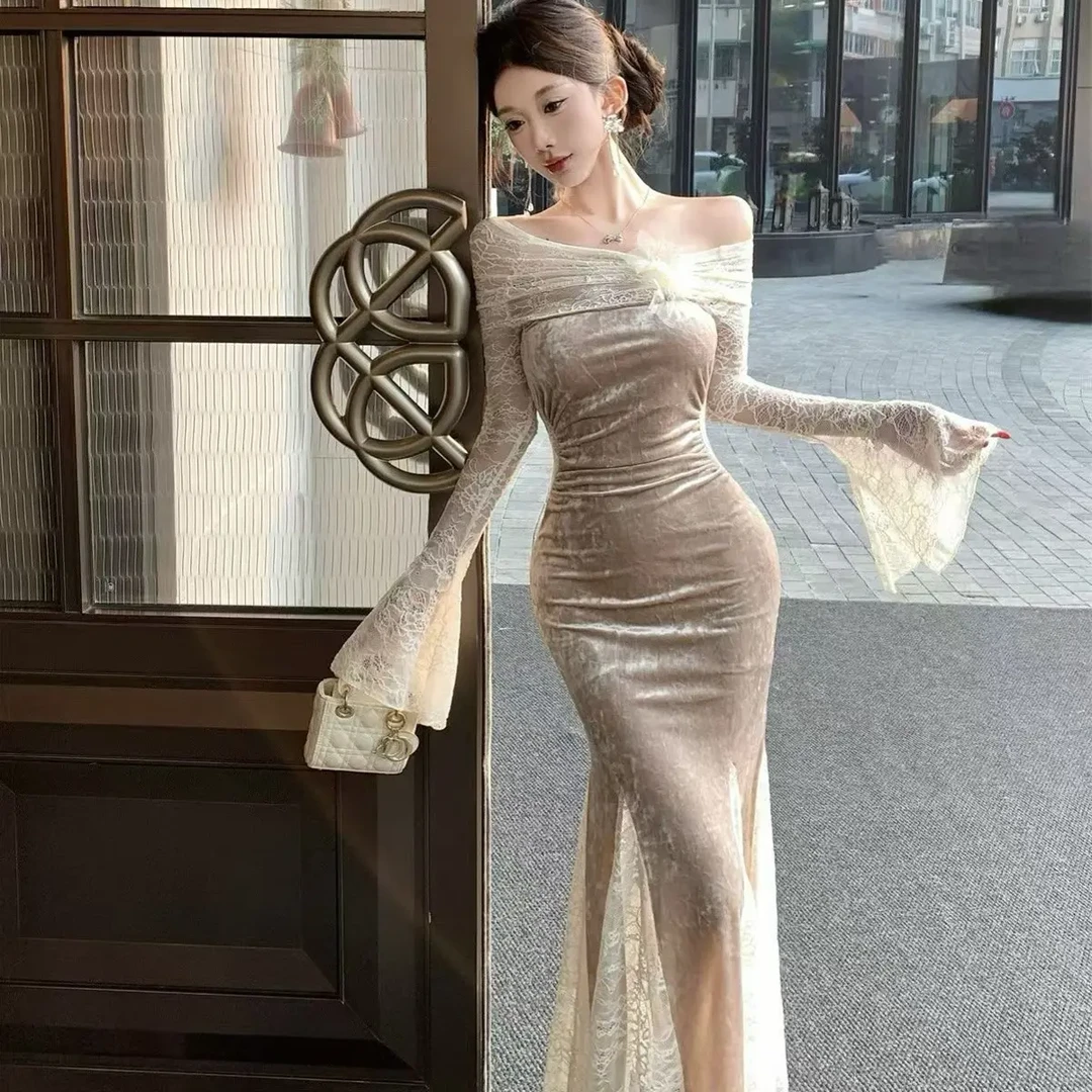 轻奢蕾丝拼接丝绒一字肩喇叭长袖收腰鱼尾晚礼裙