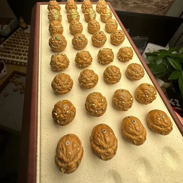 猴头单颗黄铜镶嵌