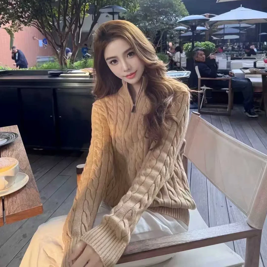 秋冬学院风小马刺绣半拉链针织套头毛衣女短款百搭外搭