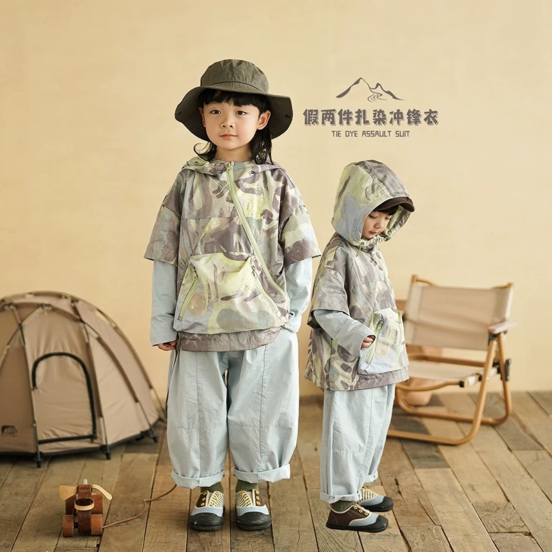 砚台家韩系男童假两件连帽冲锋衣2025春季新款男宝宝上衣儿童外套