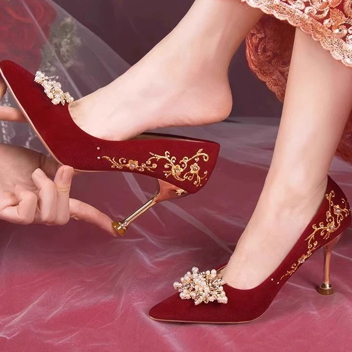 婚鞋女新娘鞋不累脚结婚鞋中式禾秀婚纱两穿红色高跟鞋小众高级感