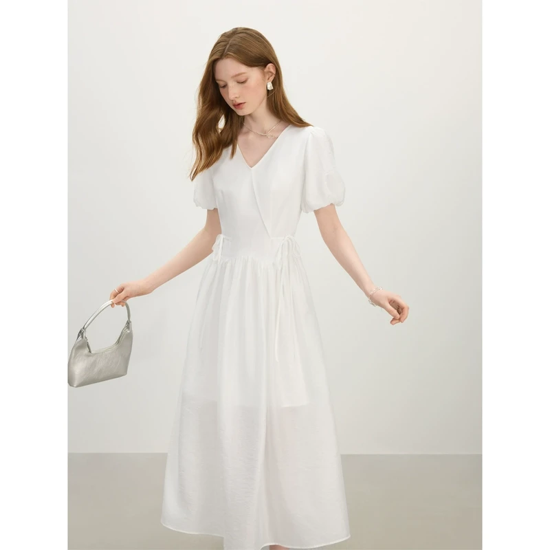 范思蓝恩法式泡泡袖V领修身显瘦连衣裙夏季2025新款裙子25FS12394