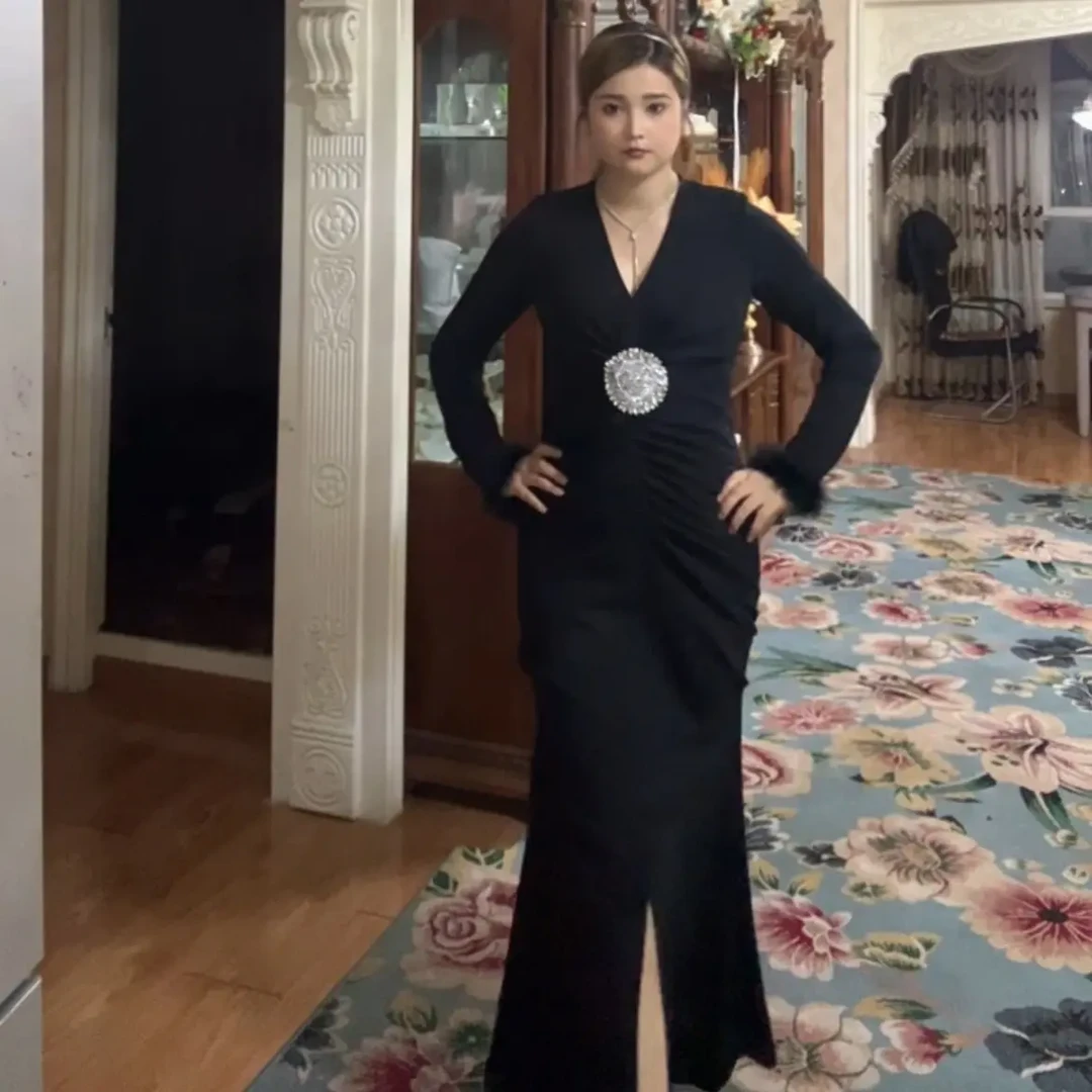 法式V领收腰显瘦长袖连衣裙气质高级感轻奢修身新款裙子