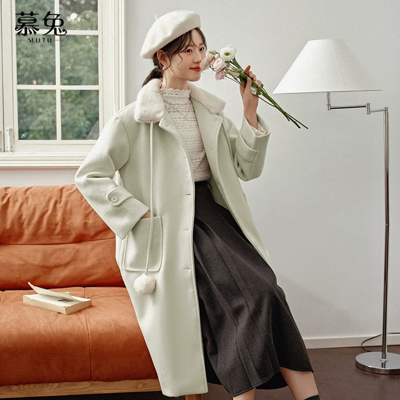 慕兔立领毛球呢子大衣女冬2024新款小个子夹棉加厚中长款毛呢外套
