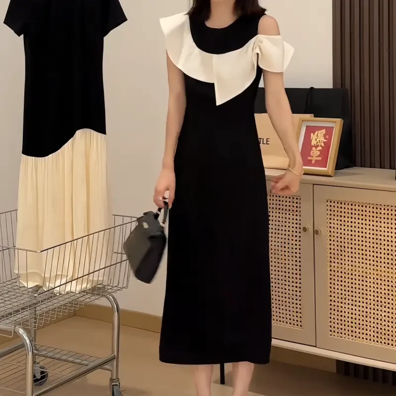 2025夏季时尚气质风设计感荷叶边大码连衣裙漏肩掐腰赫本风小黑裙