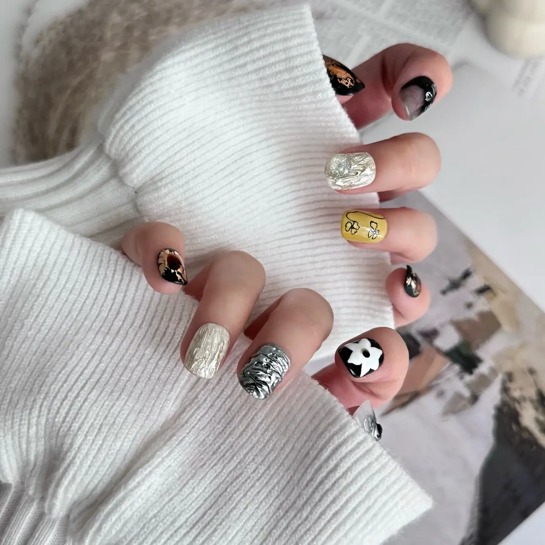 设计师小众ins风轻奢手绘短美甲【深渊花】手工穿戴甲