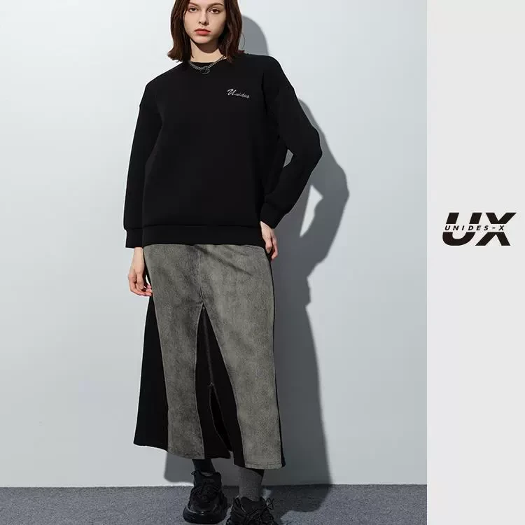 UX2025春季新款 黑色绣花长袖圆领卫衣女 时尚宽松通勤上衣 百搭