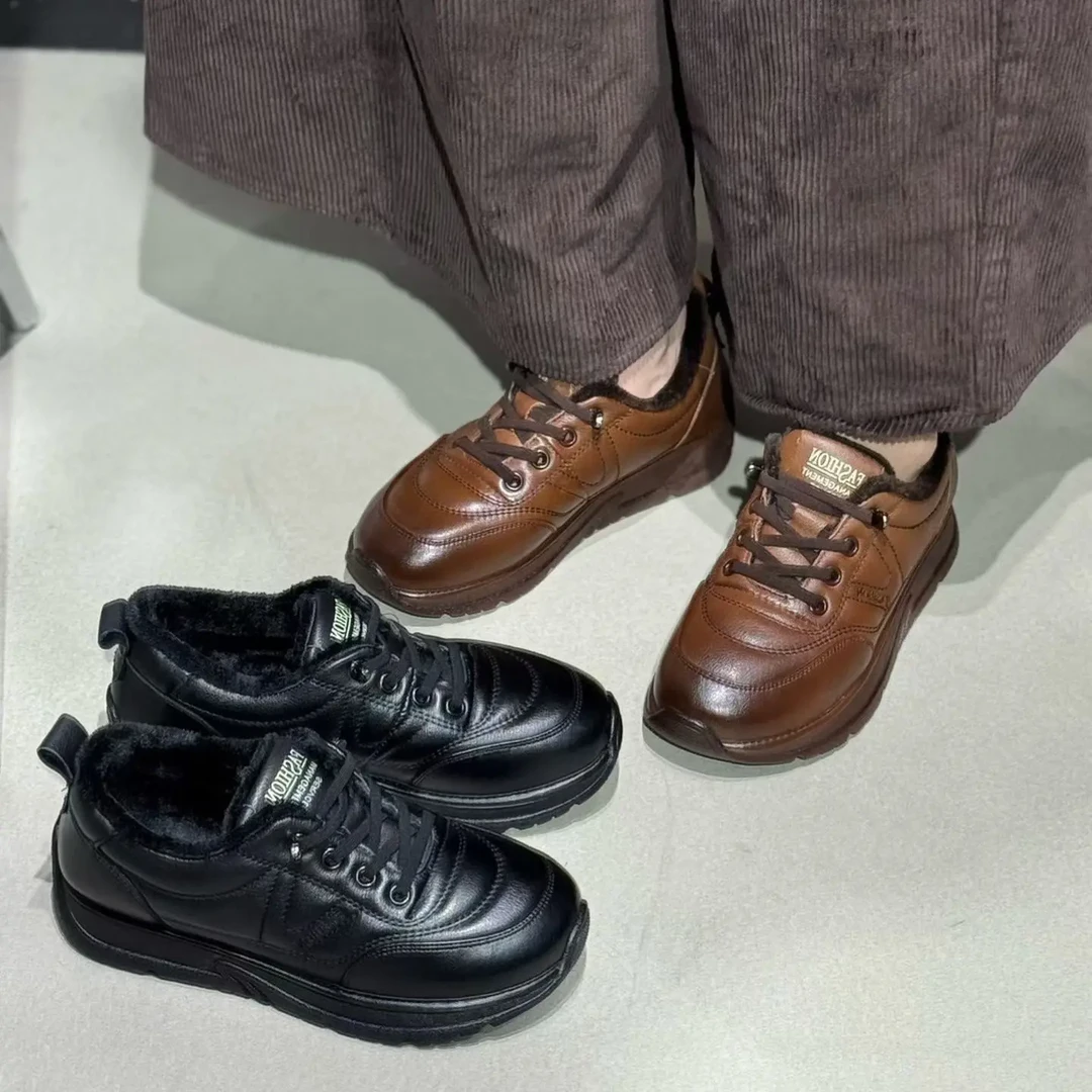 冬真皮加绒保暖软底舒适休闲女士百搭鞋妈妈鞋防滑加厚冬季中老年