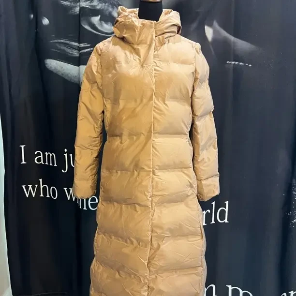 女士户外通勤CWTCH长款连帽收腰