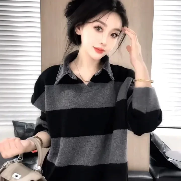 今年流行翻领撞色条纹时尚长袖针织衫女宽松显瘦高级感上衣