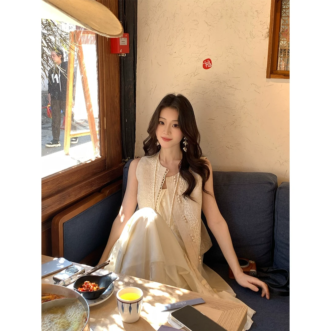 ICELOLLY新中式圆领亚麻无袖马甲背心女春秋气质显瘦马夹国风上衣