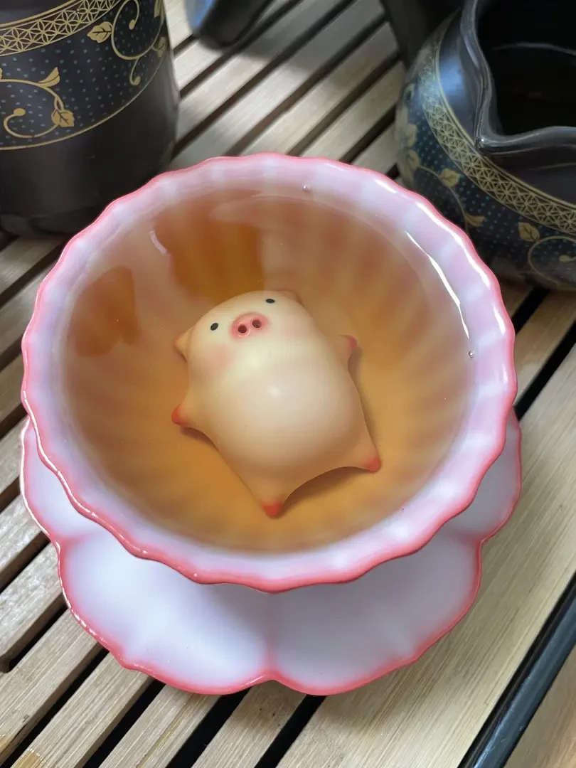 【木木】吐泡泡小猪汝窑茶杯主人杯陶瓷品茗杯个人专用创意玩具礼物