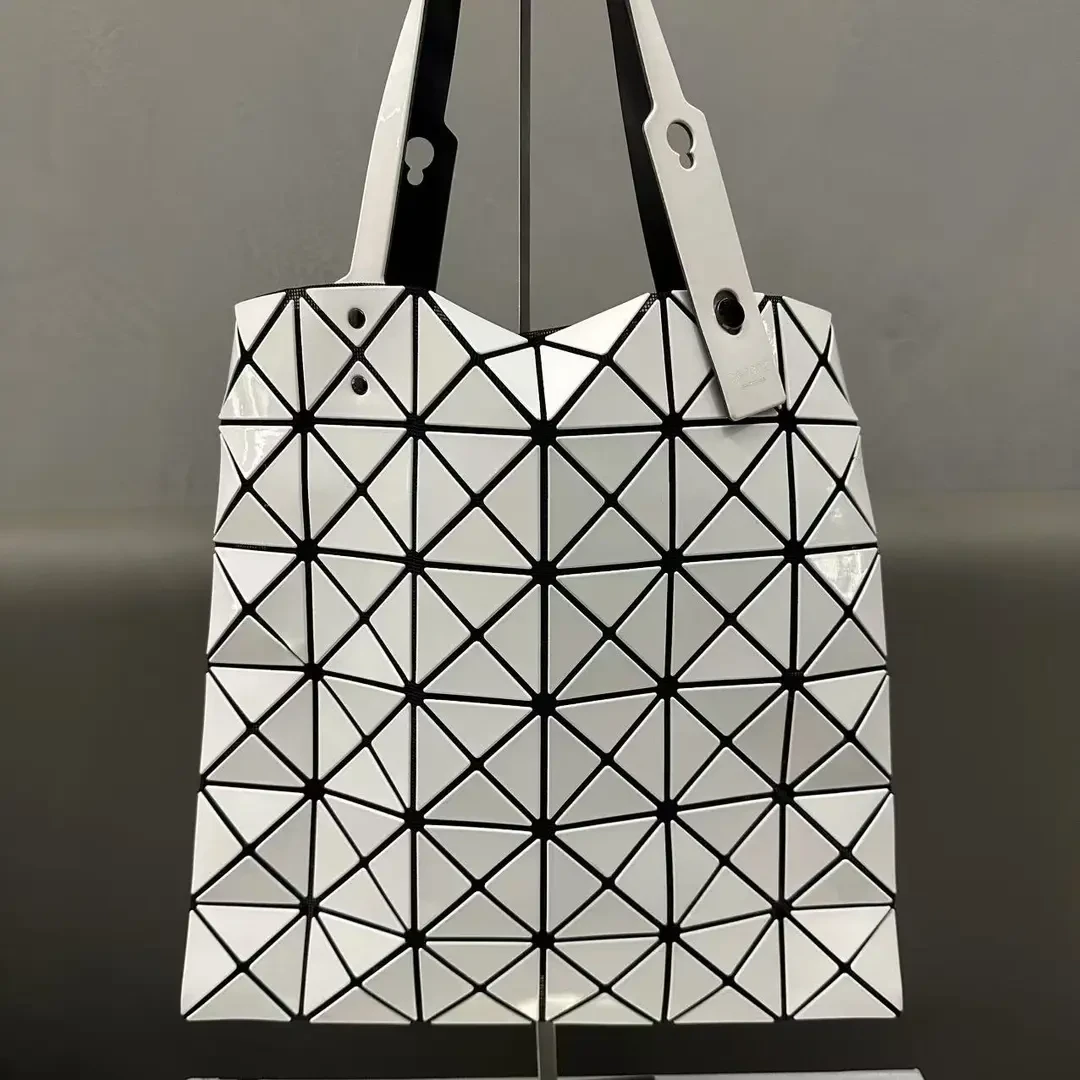 95新 Issey Miyake/三宅一生 【文子姐专属】F430/白色单肩包/FB