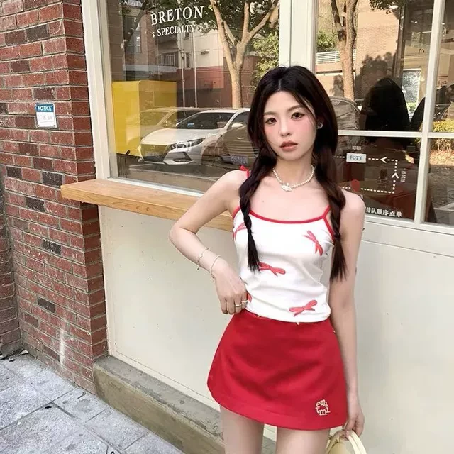 辣妹包臀裙夏季新款欲可爱红色a字半身裙女设计刺绣防走光短裙