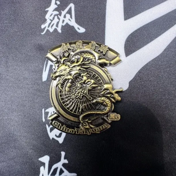 飙风雷骑俱乐部纪念品徽章，金属