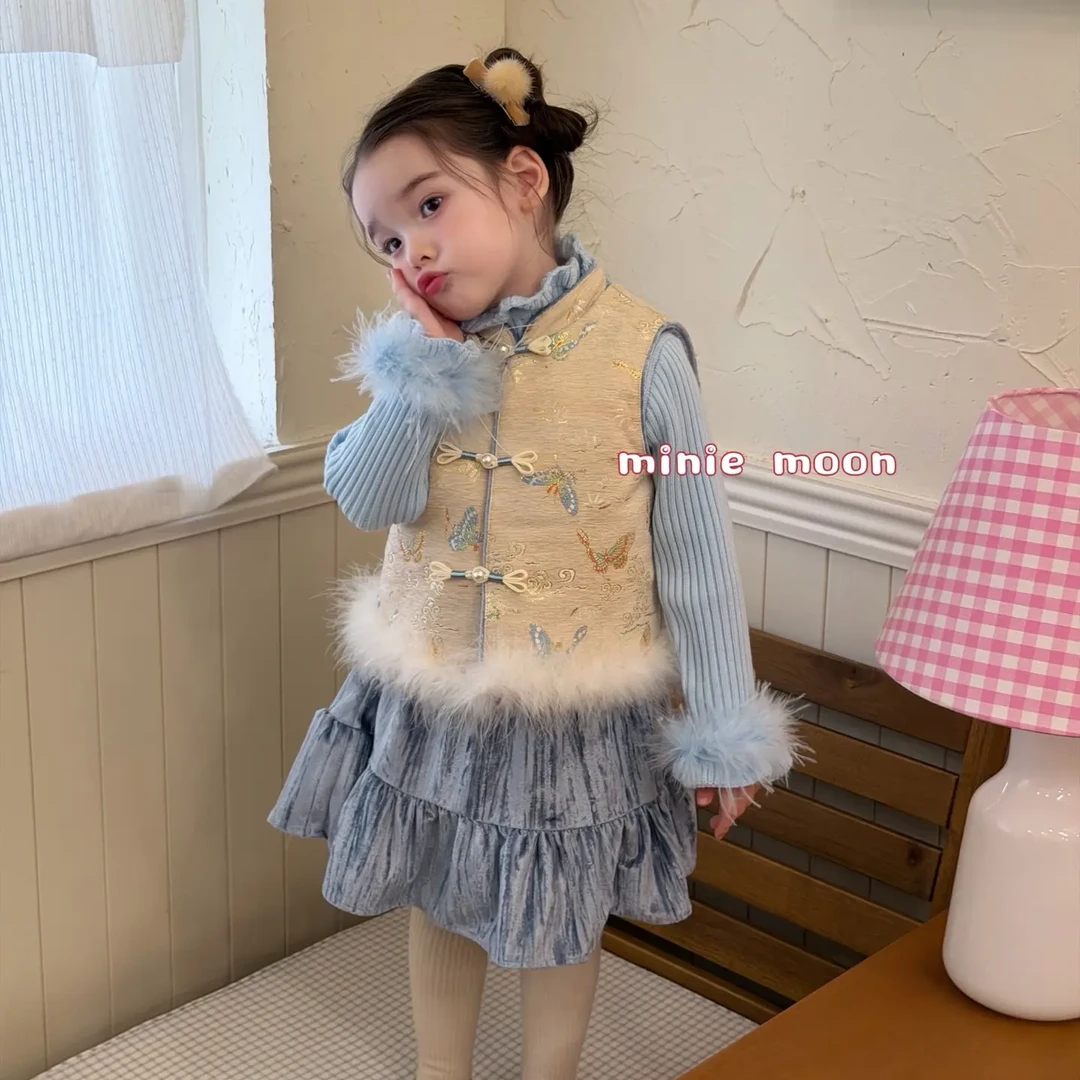 【小月亮  正版】  蓝色蝴蝶女童国风夹棉  洋气冬装周岁礼服新款
