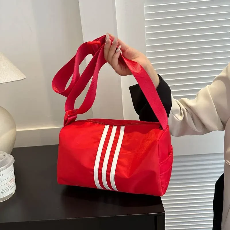 牛津布包包女时尚运动健身包短途旅行单肩包土司包大容量2025新款