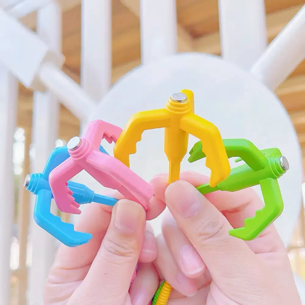 蛋仔派对飞钩户外弹簧蓝色钩爪网红爆款创意儿童玩具生日潮玩礼物