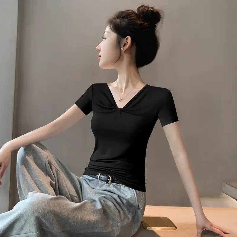 黑色V领扭结短袖T恤女新款夏季显瘦时尚修身洋气设计感小众上衣潮