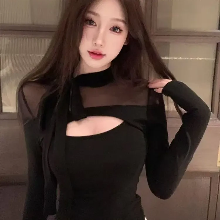 （羞羞大码）时尚设计感T恤内搭长袖辣妹黑色打底衫895