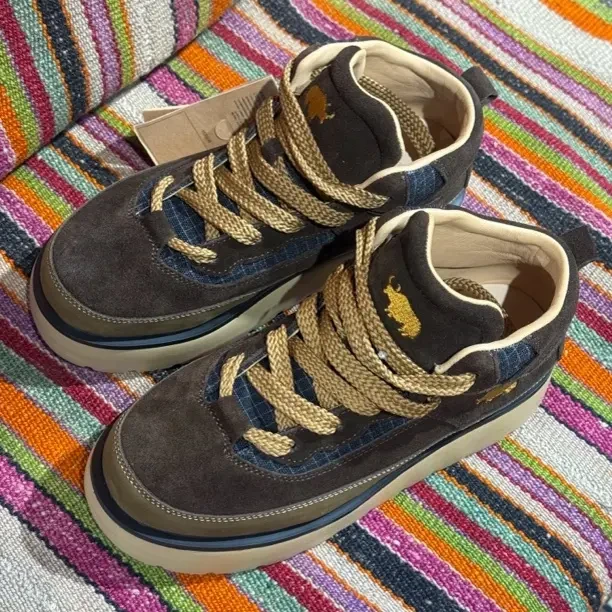 耐磨保暖休闲风休闲皮鞋休闲鞋系带高帮鞋圆头减震