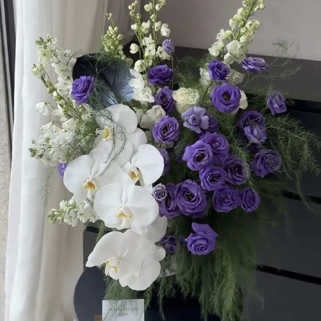 深紫洋桔梗搭配芦荀草花束顺丰冷链包邮高级小众有仪式感